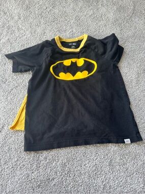 GAP Kids Black and Yellow Batman Tee